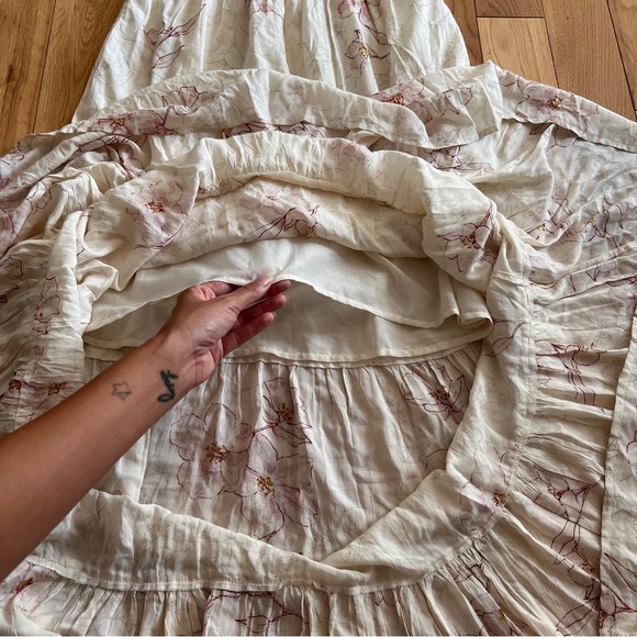 Billabong Seas the Day Ivory Floral Maxi V Neck Flutter Sleeve Tiered Dress Med - Picture 7 of 11